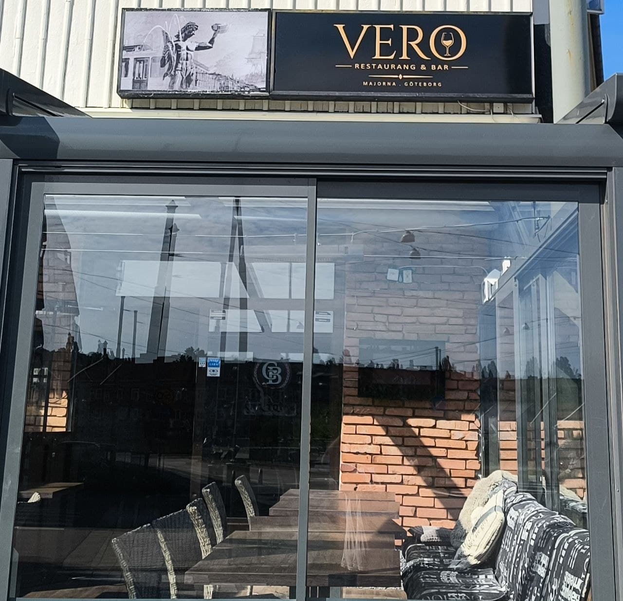 Vero bar & restaurant